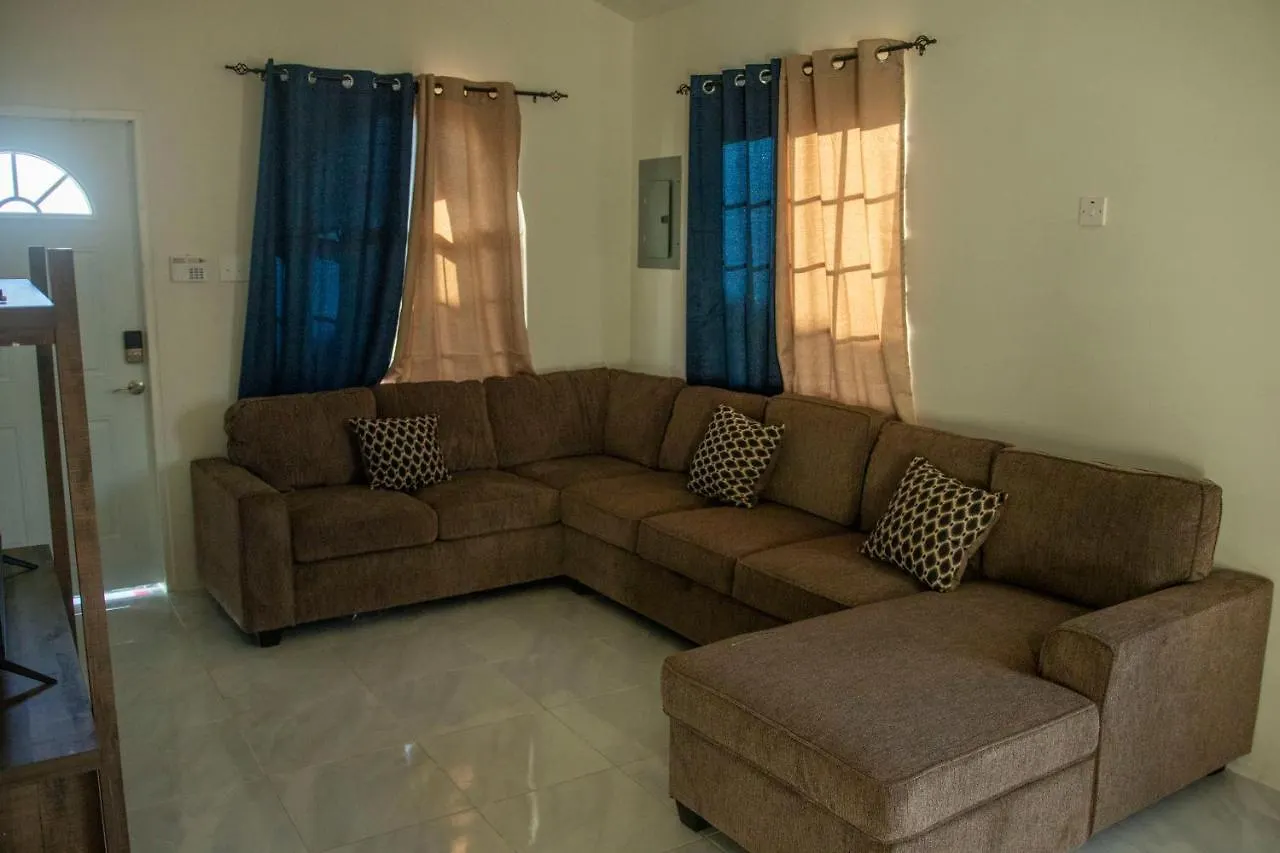 Two King Beds Near Puerto Seco Beach Discovery Bay Holiday home