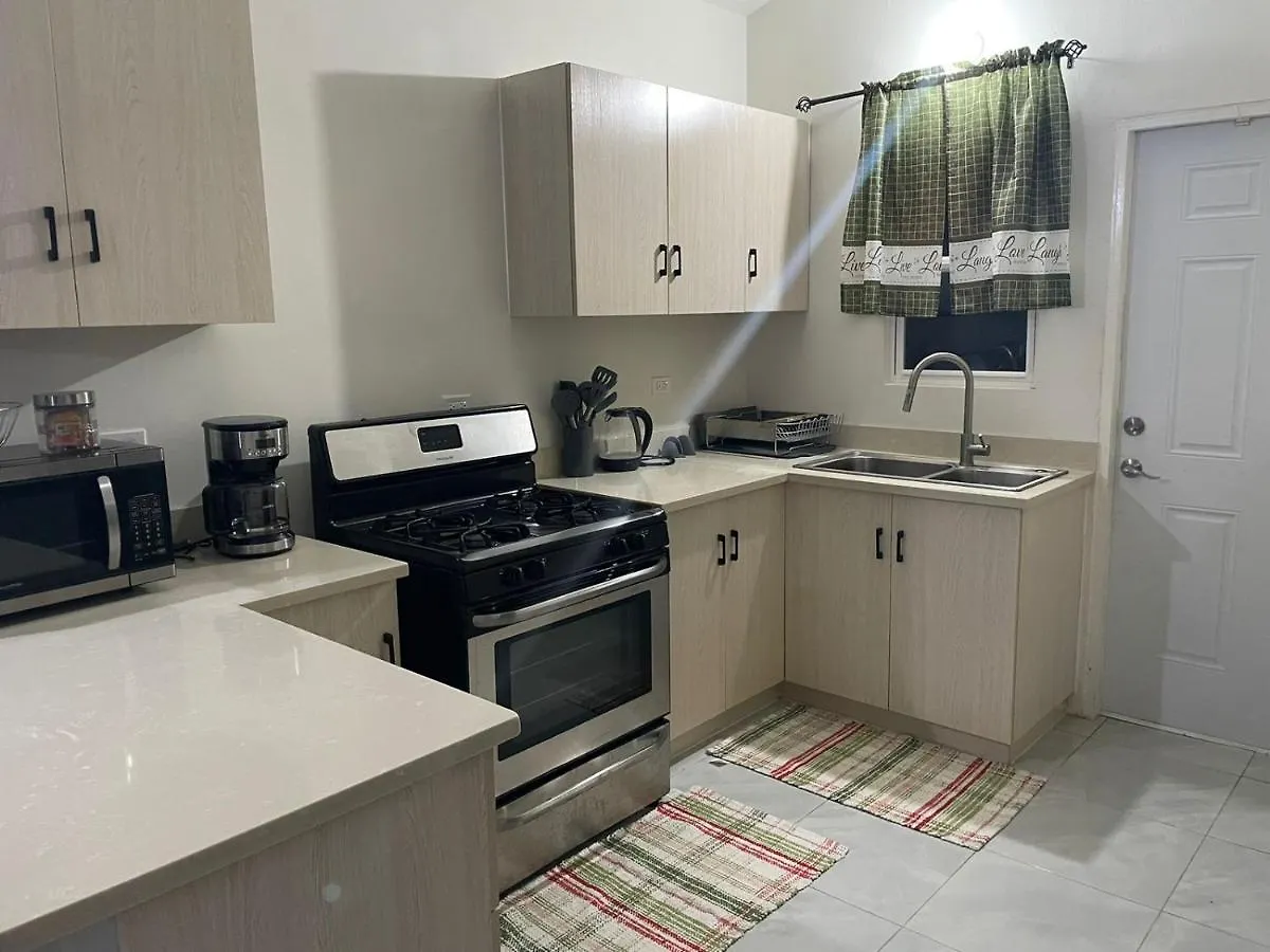 Two King Beds Near Puerto Seco Beach Discovery Bay Holiday home